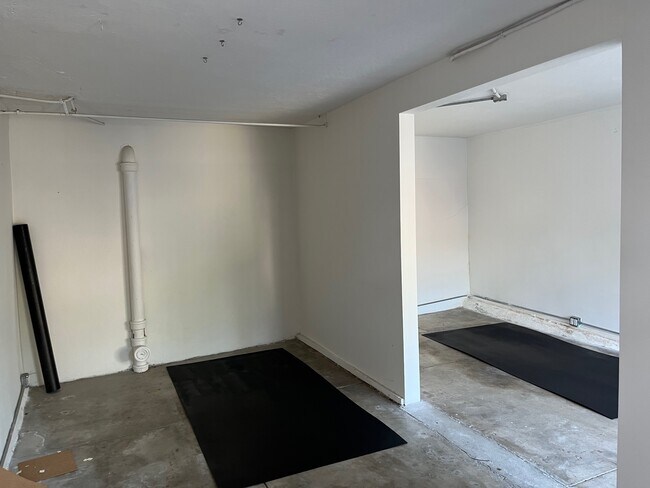 Studio/Home Office - 2309 Echo Park Ave