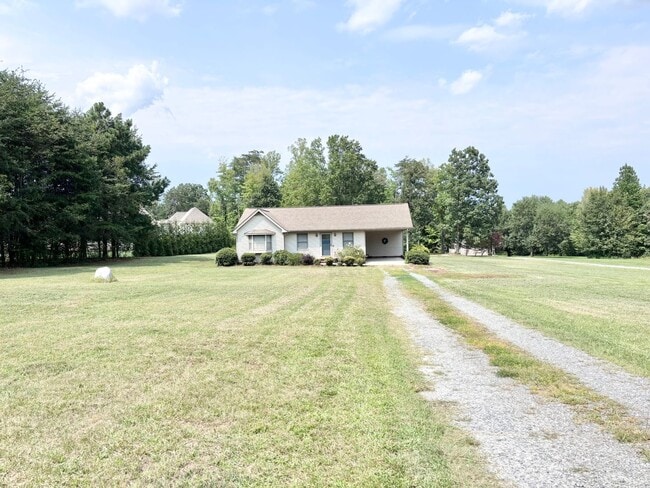 Building Photo - 8310 Prince Edward Rd