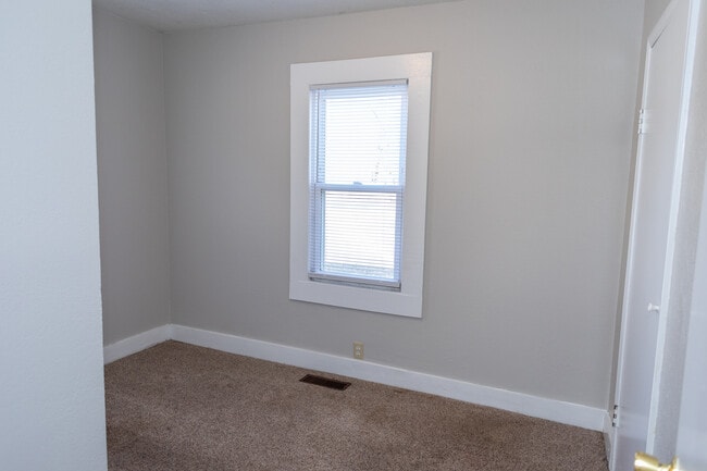 Building Photo - 2154 US-70