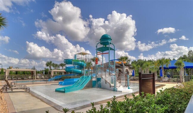 Building Photo - 30788 Lindentree Dr