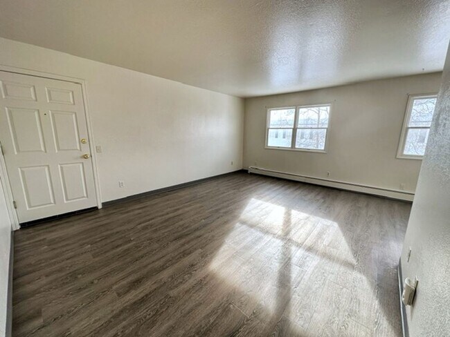 Building Photo - 2852 Telequana Dr