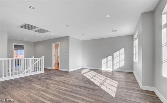 Building Photo - 9412 Warm Waters Ave