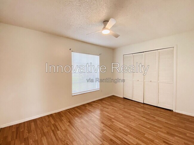 Building Photo - 6400 Lake Horseshoe Dr