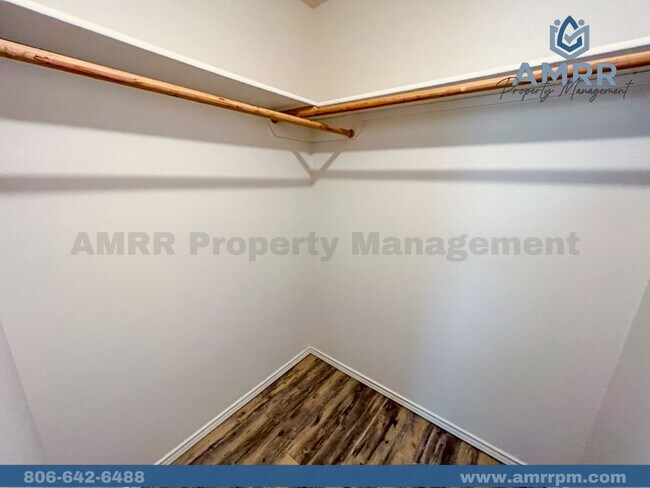 Building Photo - 7410 5th St