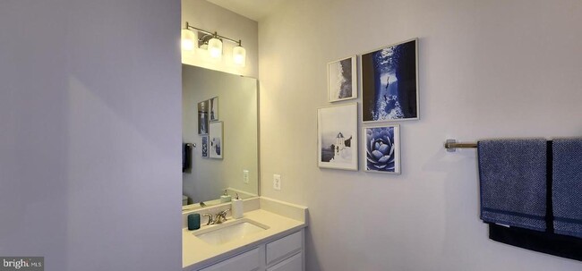 Building Photo - 5606 Hyattsville Dr