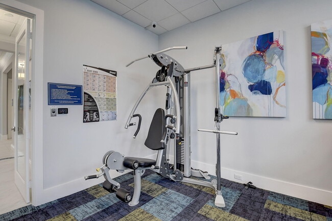 Building Photo - 6525 S Oriole Blvd