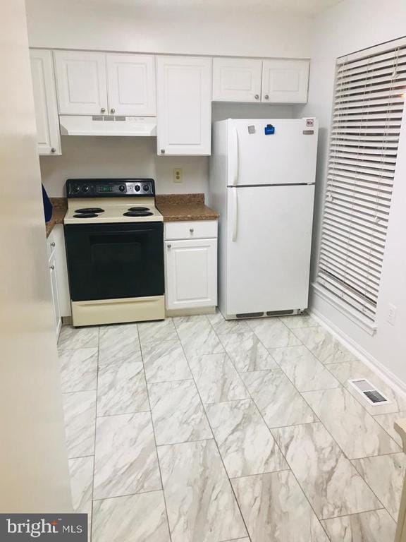 Building Photo - 2804 Pin Oak Ln