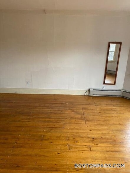 Building Photo - 139 Antrim St