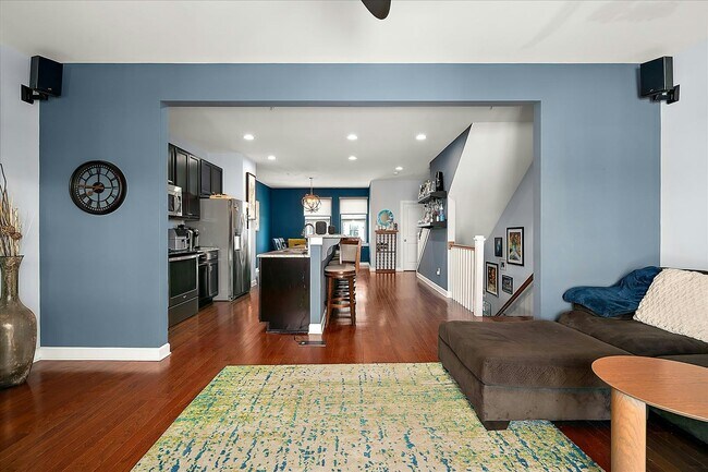 Building Photo - 114 69th St