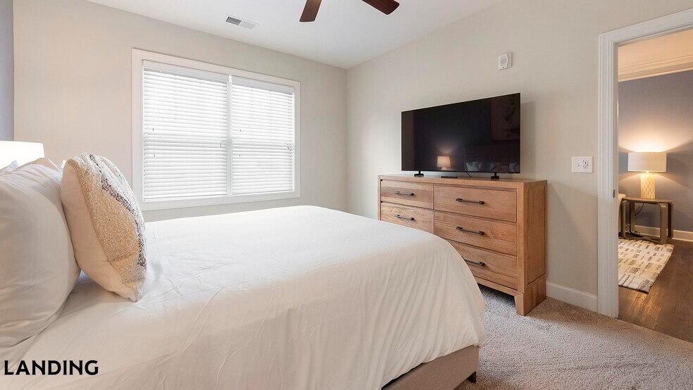 Building Photo - 3000 Daventry Cir