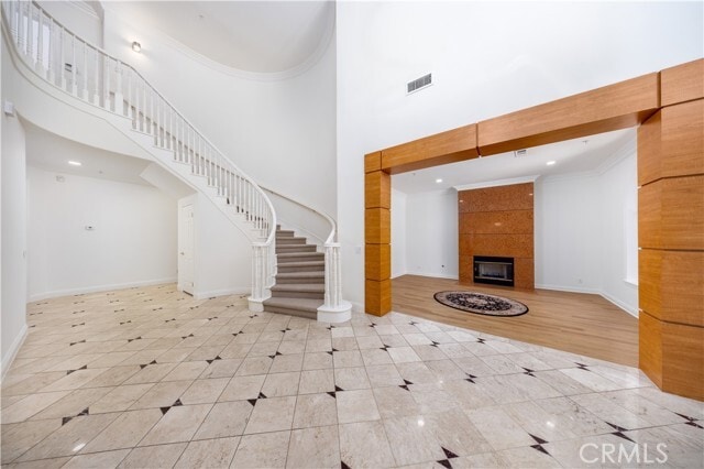 Building Photo - 68 E Longden Ave