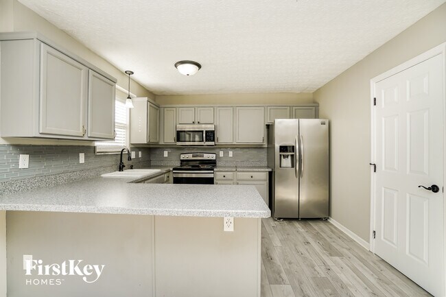 Building Photo - 339 Shyanne Dr