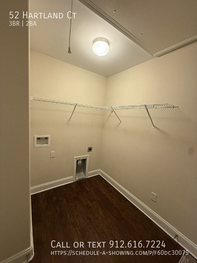 Building Photo - 52 Hartland Ct