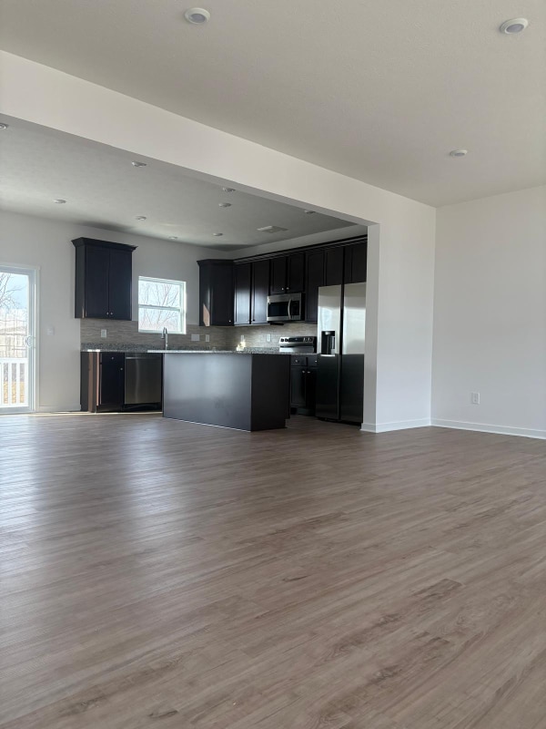 Building Photo - 127 Dusky Willow Dr