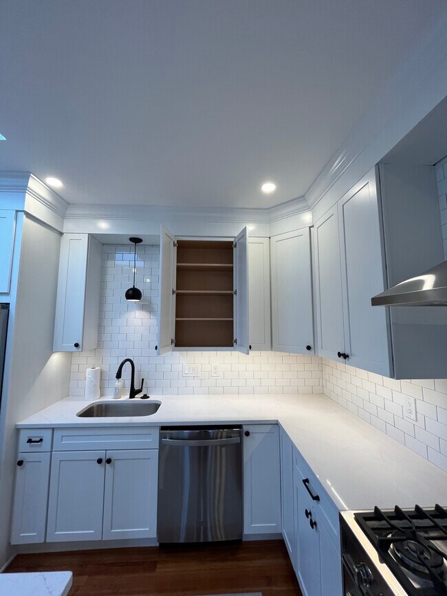 Building Photo - 153 Atlantic Ave