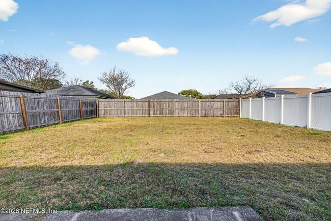 Building Photo - 8745 Buzz Ct