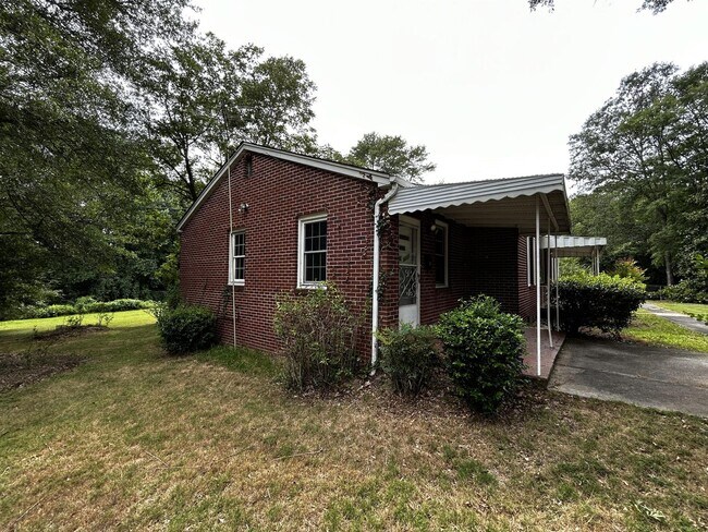 Building Photo - 1233 Crenshaw St