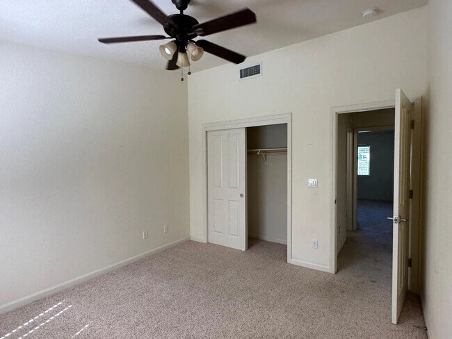 Building Photo - A beautiful property available May 1st