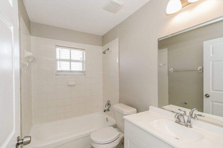Building Photo - 3061 Jordan Heights Ct