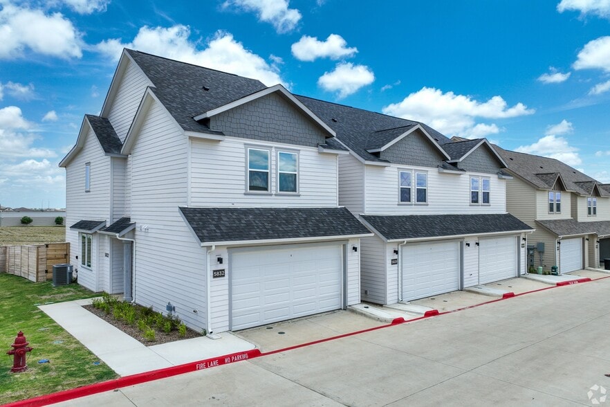 Primary Photo - Avendale Chisholm Trail Ranch