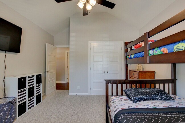 Building Photo - 715 Jodine Ann Dr