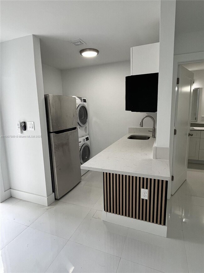 Building Photo - 29905 SW 149th Ct