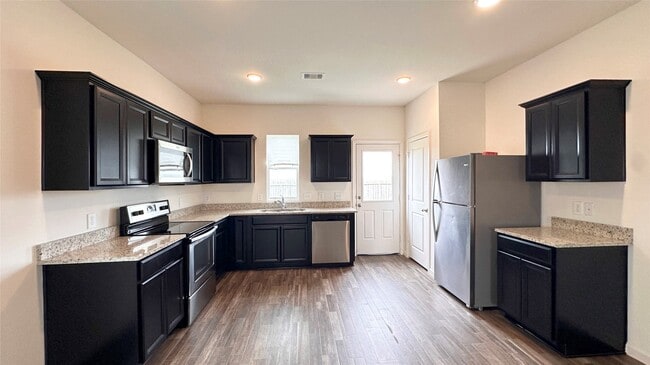 Building Photo - 2013 Spindletree Ln
