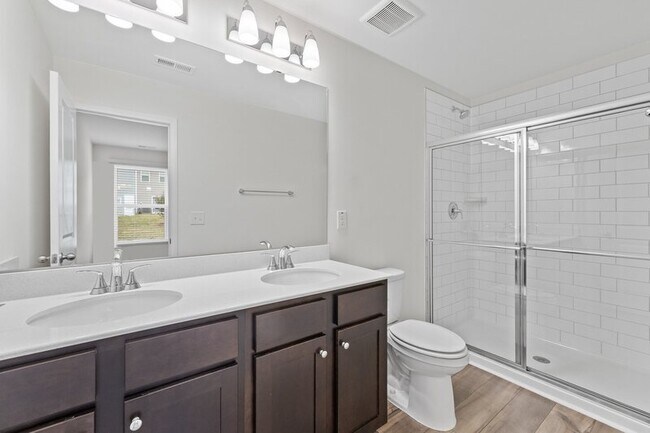 Building Photo - 3063 Spline Cir