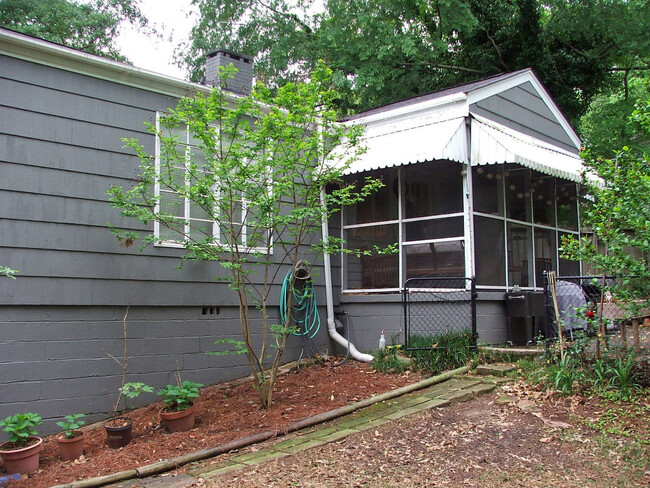 Building Photo - Cute 3 bedroom, 1 bath house in Homewood!