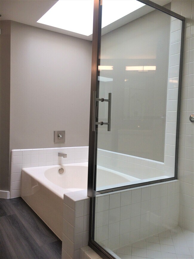 Tub and Shower Area - 120 The Vlg