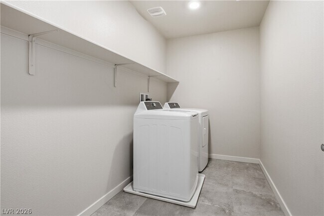 Building Photo - 3763 Corellia Ave