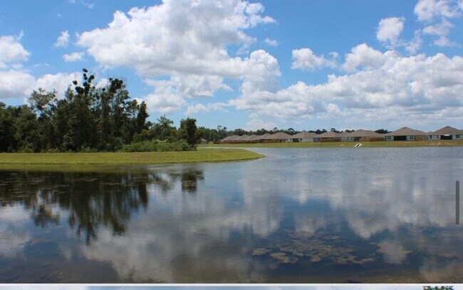 Building Photo - ON THE POND IN ROBERTS COVE