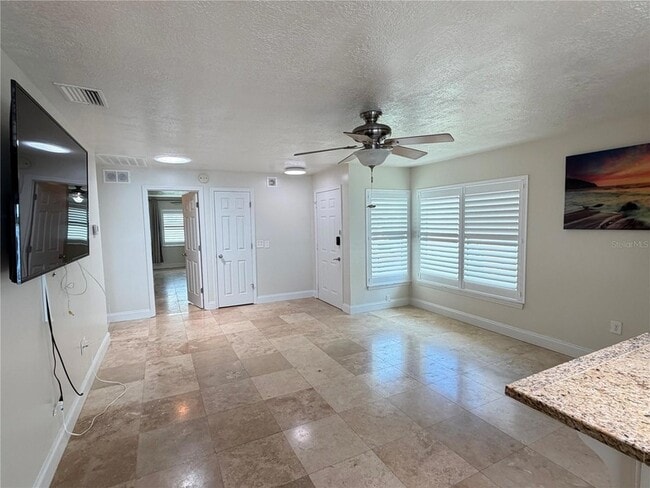 Building Photo - 679 Lake Dexter Cir