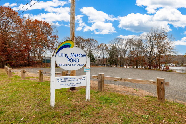 Building Photo - 30 Lakeview Dr