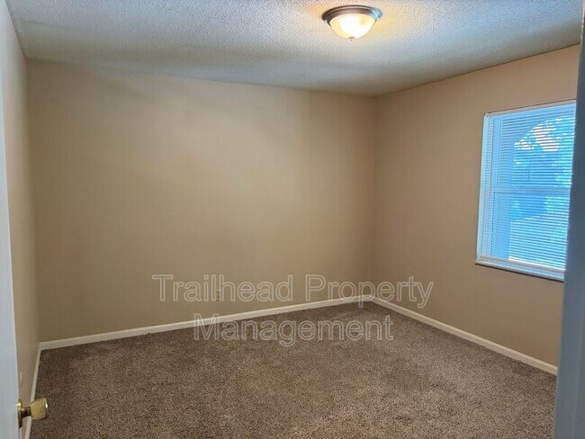 Building Photo - 5801 Woodson Dr
