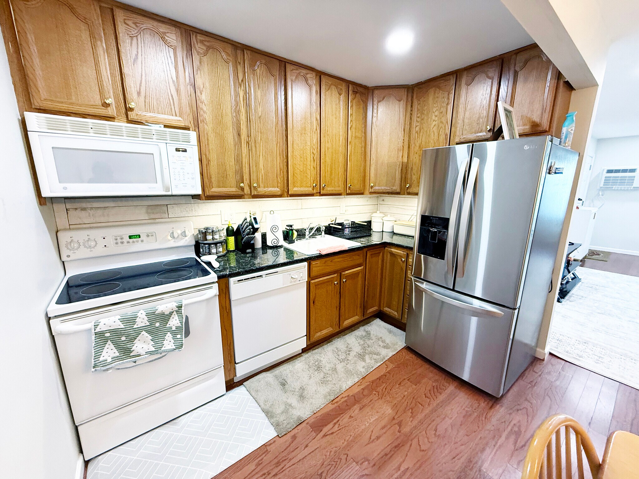 Kitchen - 1382 Ocean Ave