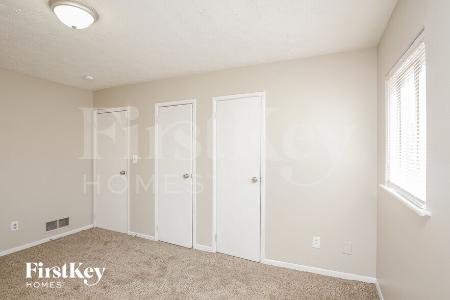 Building Photo - 1080 Buckhurst Dr