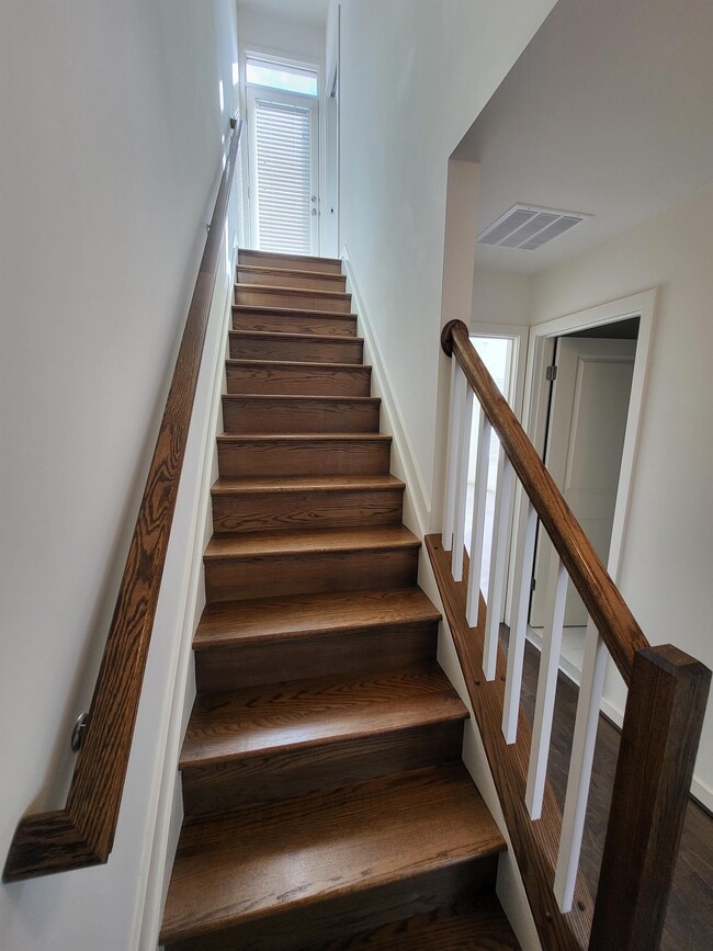 Building Photo - 1438 Wheyfield Dr