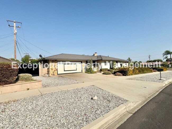 Building Photo - Ready to move in 4 bedroom 3 bath home