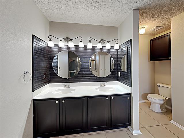 Building Photo - 4050 Hunters Creek Dr