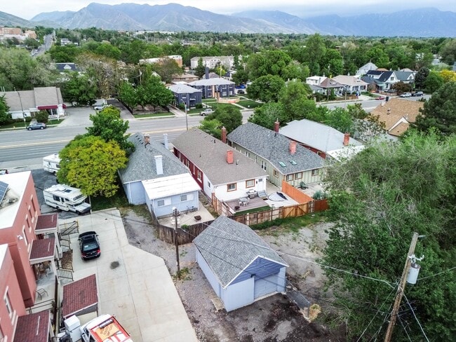 Building Photo - 722 S 700 E