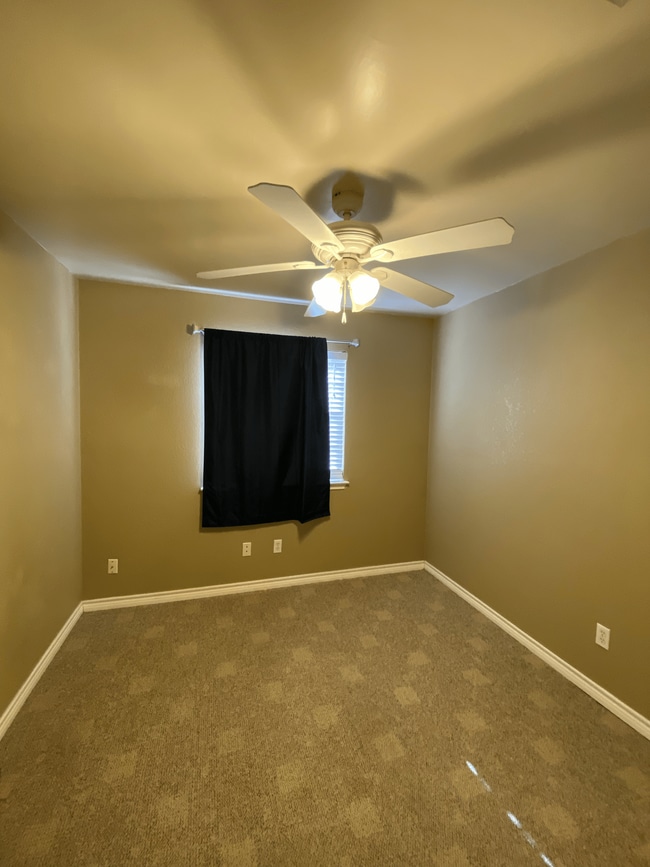 Building Photo - 11611 Fruitwood Pl