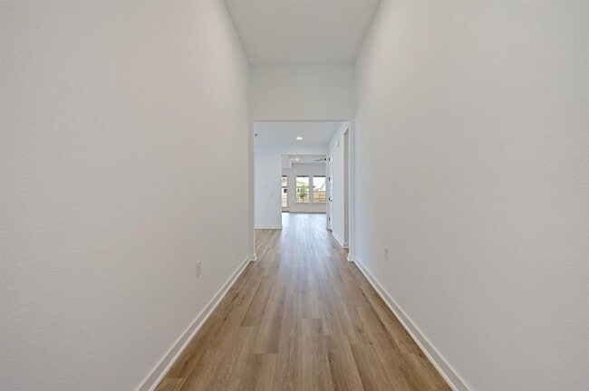 Building Photo - 7712 Boyd Hvn Dr