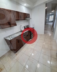 Building Photo - 113 W Elm St