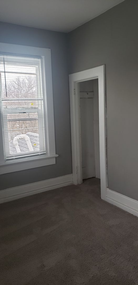 Building Photo - Great single family home!