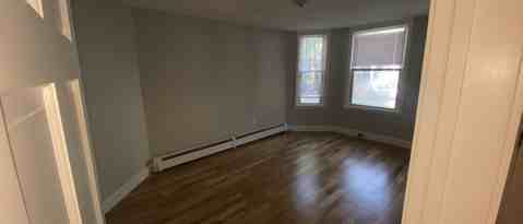 Building Photo - 205 Chelsea St