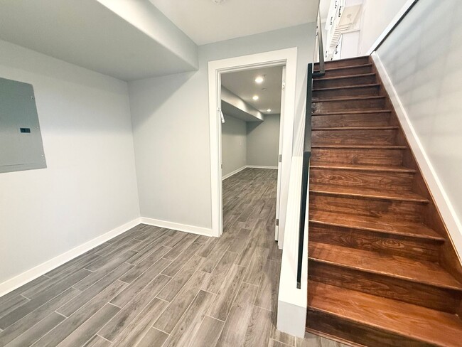 Building Photo - 2923 Gerritt St