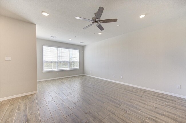 Building Photo - 8006 Scanlan Trce