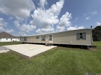 Building Photo - 44126 Loop Rd