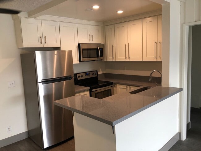 Building Photo - Woodbine Street Luxury Apartments
